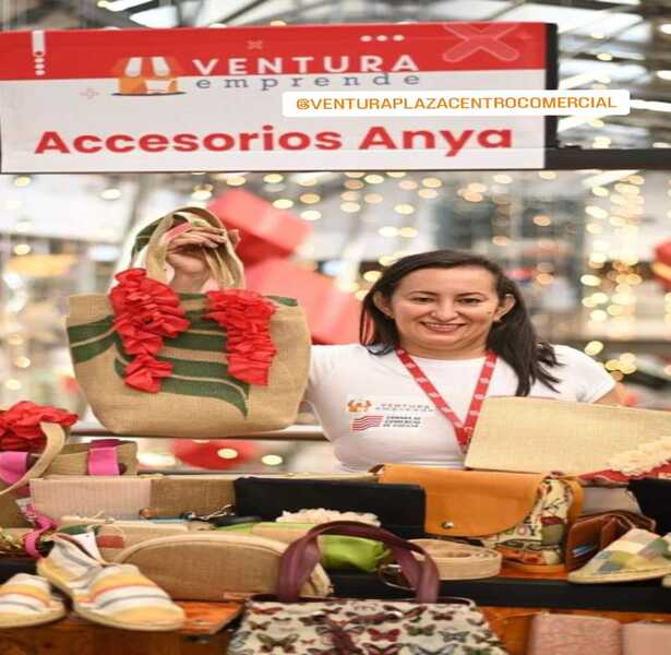 Diseño y producción de accesorios sostenibles a partir de materiales reciclados